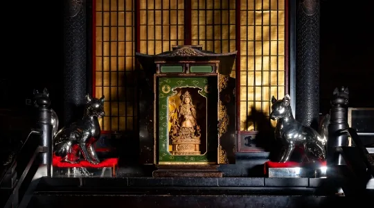 内陣拝礼（御前立拝礼）